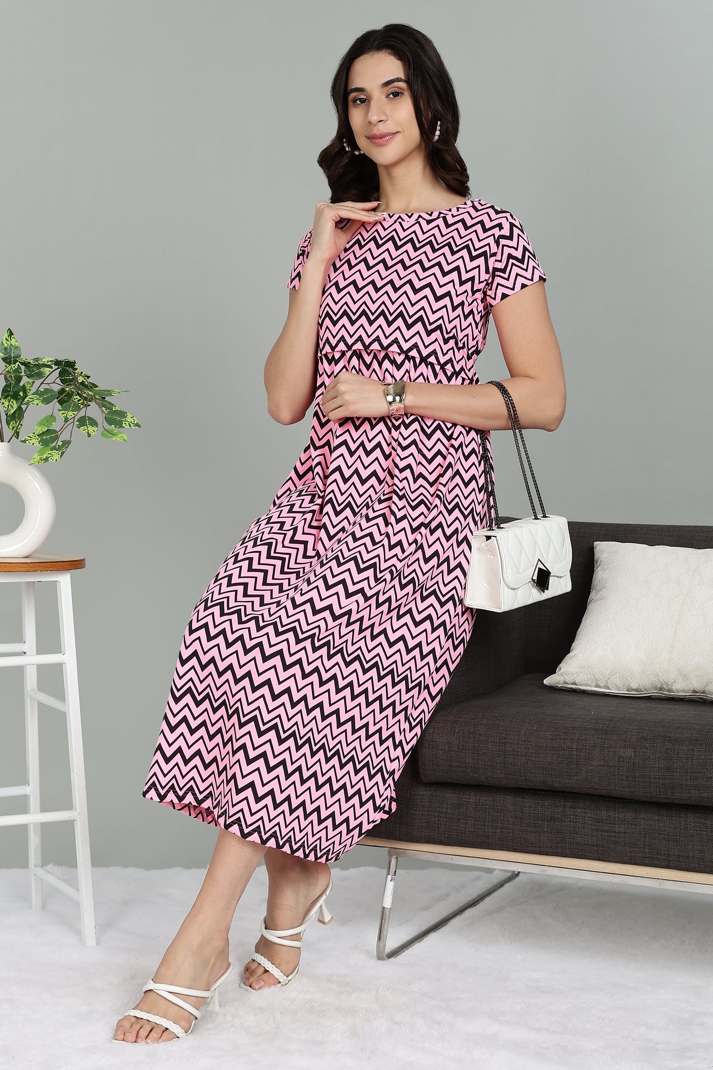 ZIPLESS MATERNITY WEAR |SHORTSLEEVE | ZIGZAG ZEAL