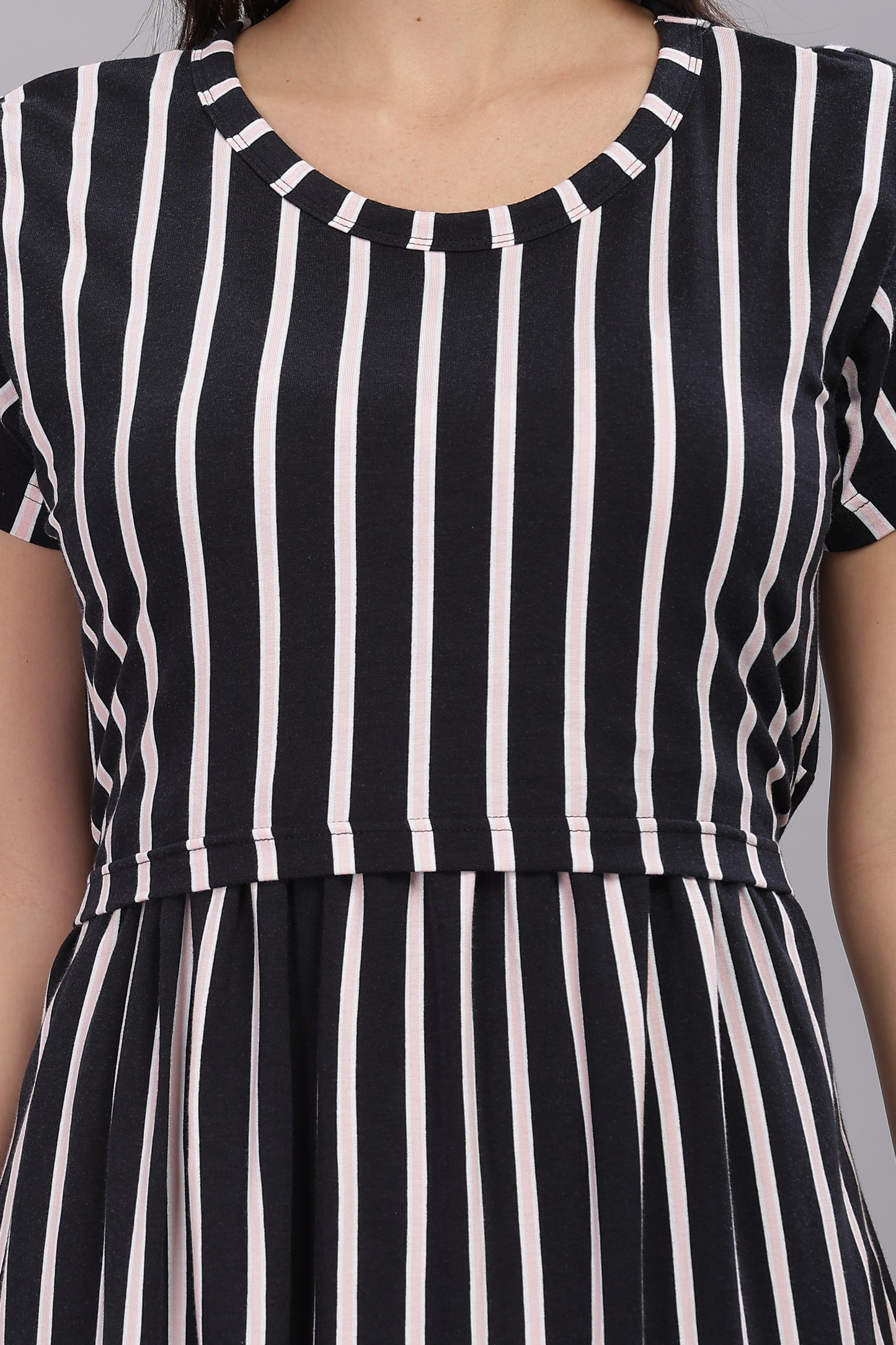 ZIPLESS MATERNITY WEAR SHORTSLEEVE - URBAN STRIPE CHIC