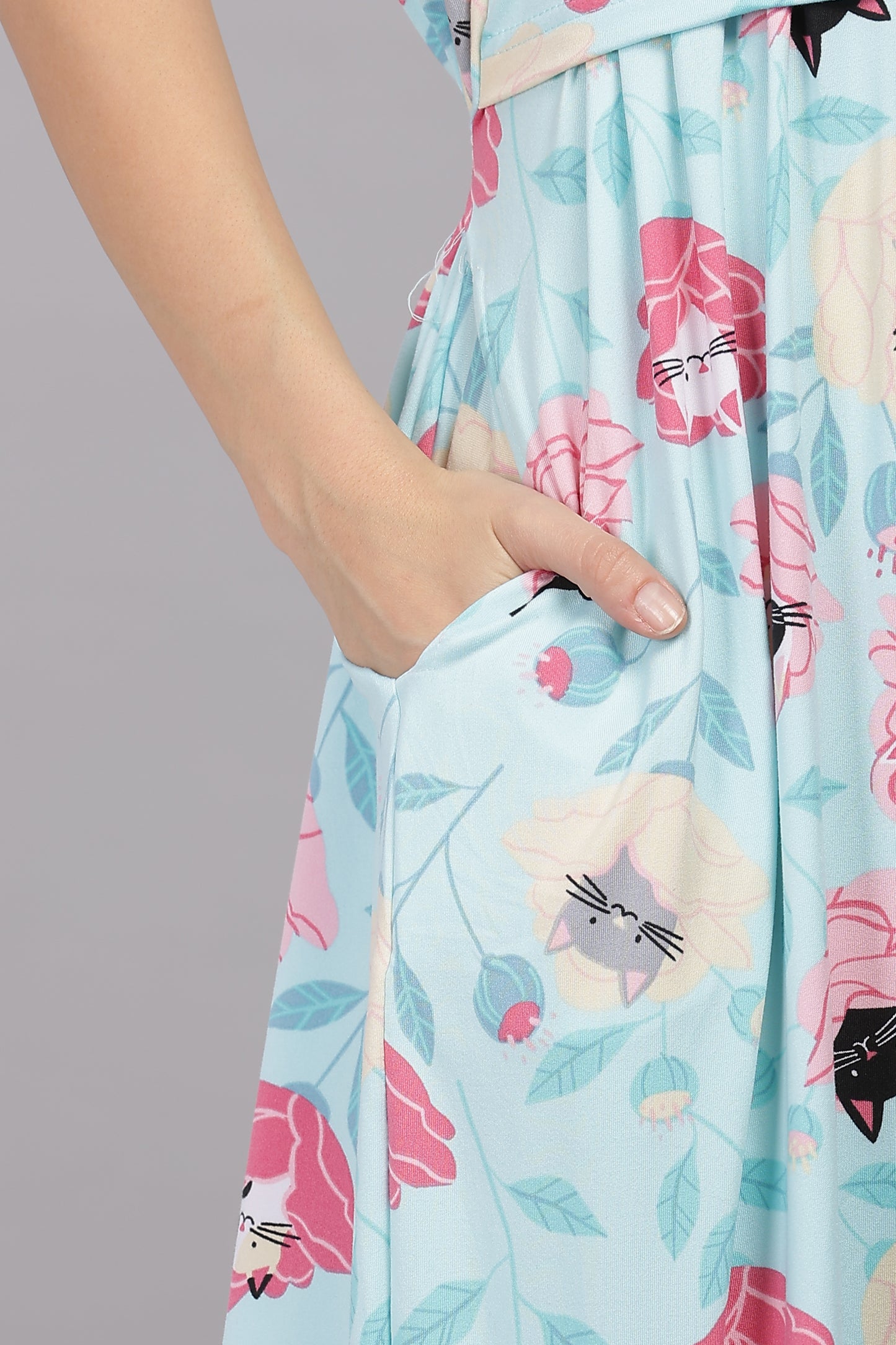 ZIPLESS MATERNITY WEAR PUFFSLEEVE - MEOW BLOSSOM ELEGANCE