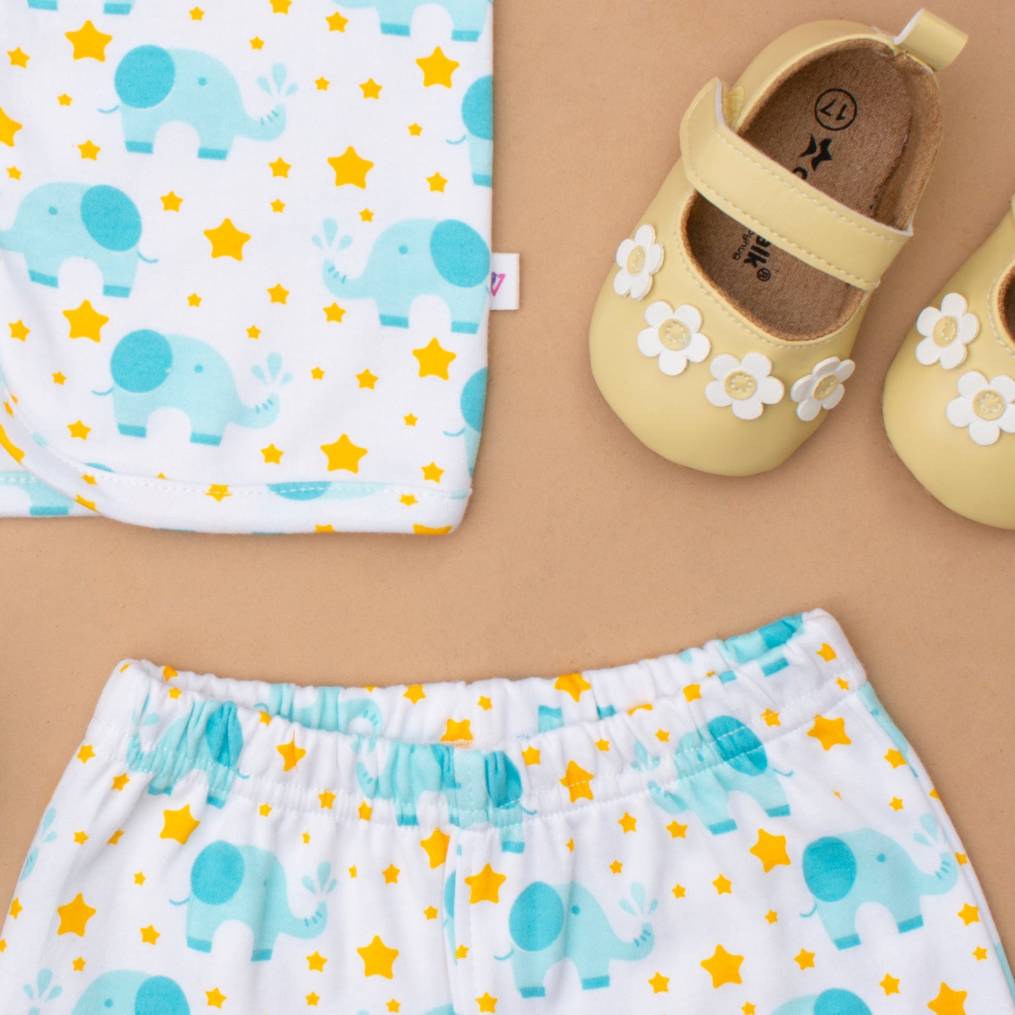 Jabla Set Sleeve - Twinkle Trunk Tales
