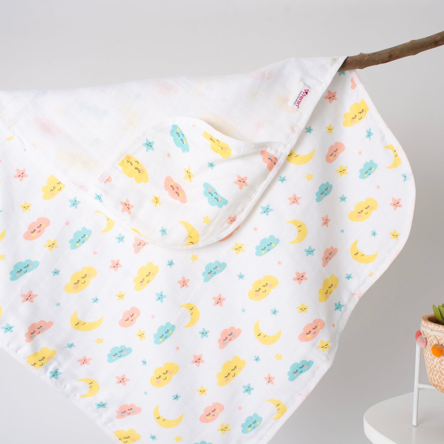 MUSLIN-HOODED-TOWEL-TWINKLE TIDES