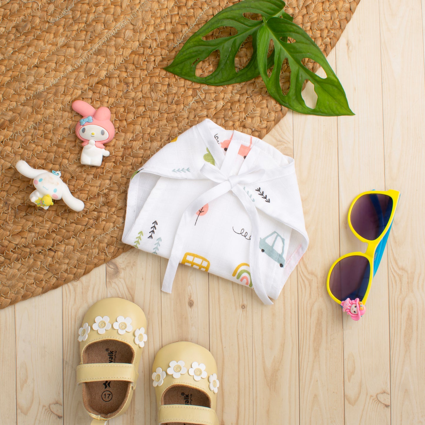 MUSLIN-NAPPY-WANDER WHEELS