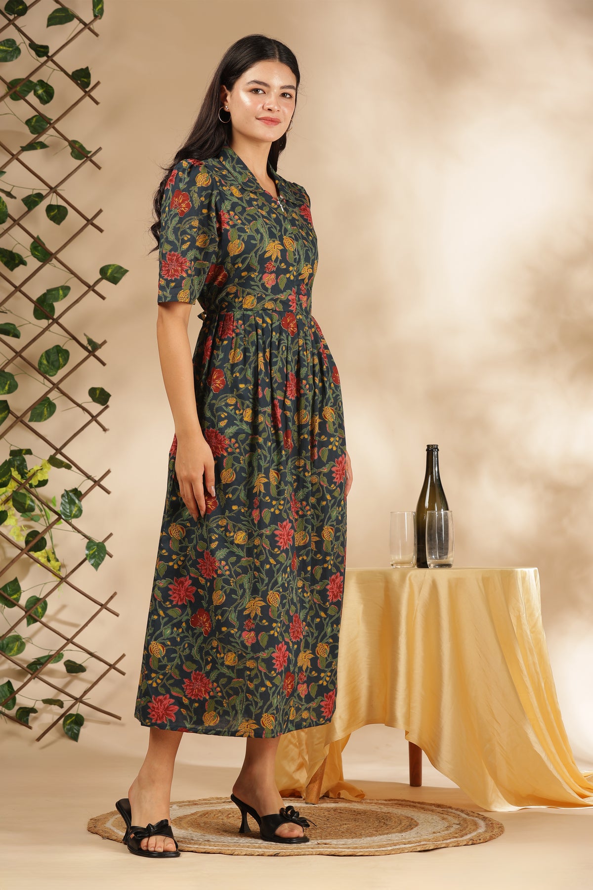 MATERNITY & BEYOND OUTDOORS | 100% COTTON | CENTRE ZIP | ADJUSTABLE KNOT | FERNELLE