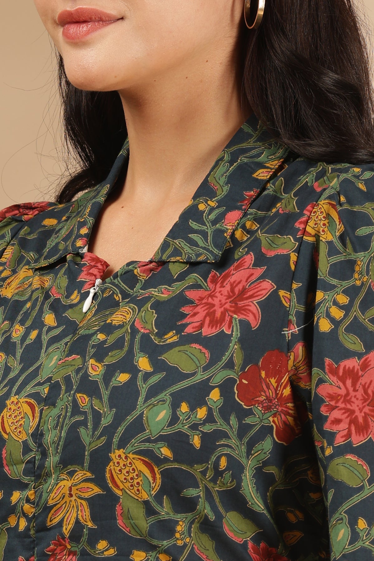 MATERNITY & BEYOND OUTDOORS | 100% COTTON | CENTRE ZIP | ADJUSTABLE KNOT | FERNELLE