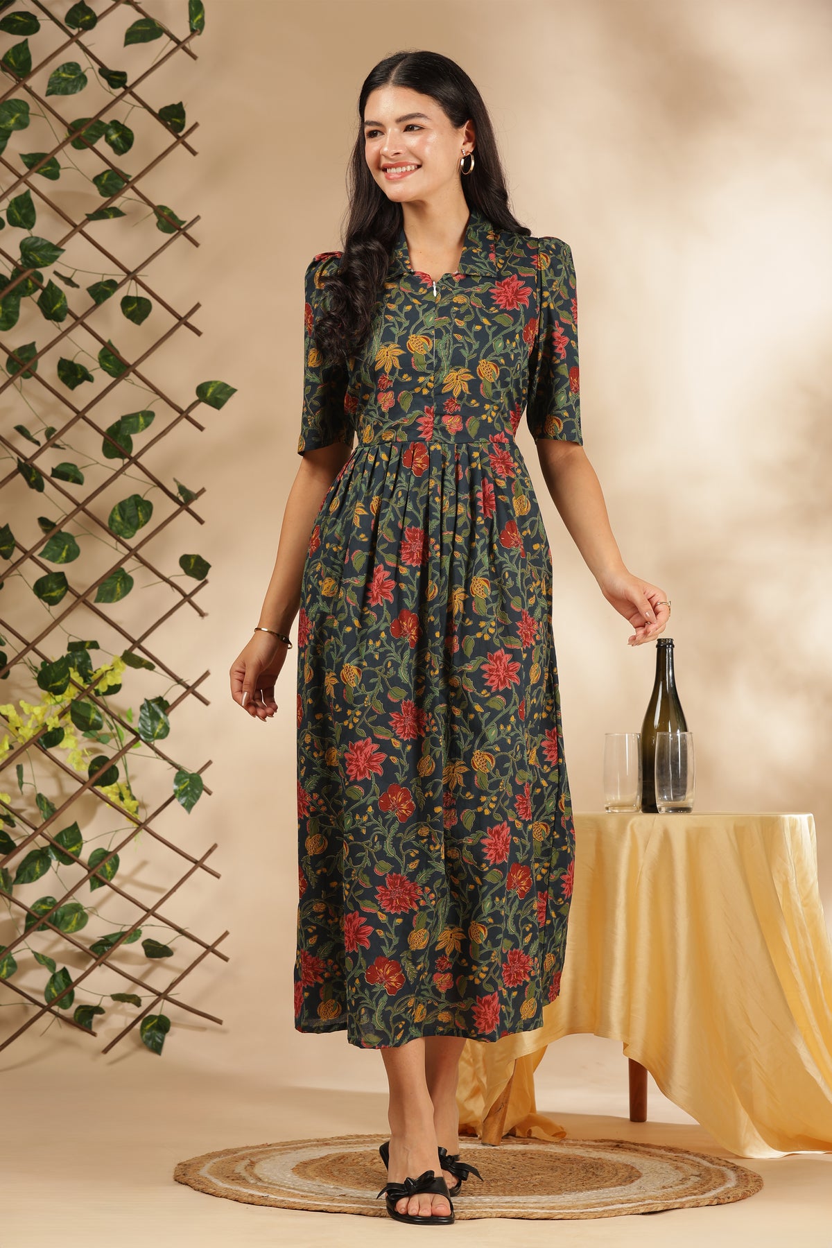 MATERNITY & BEYOND OUTDOORS | 100% COTTON | CENTRE ZIP | ADJUSTABLE KNOT | FERNELLE