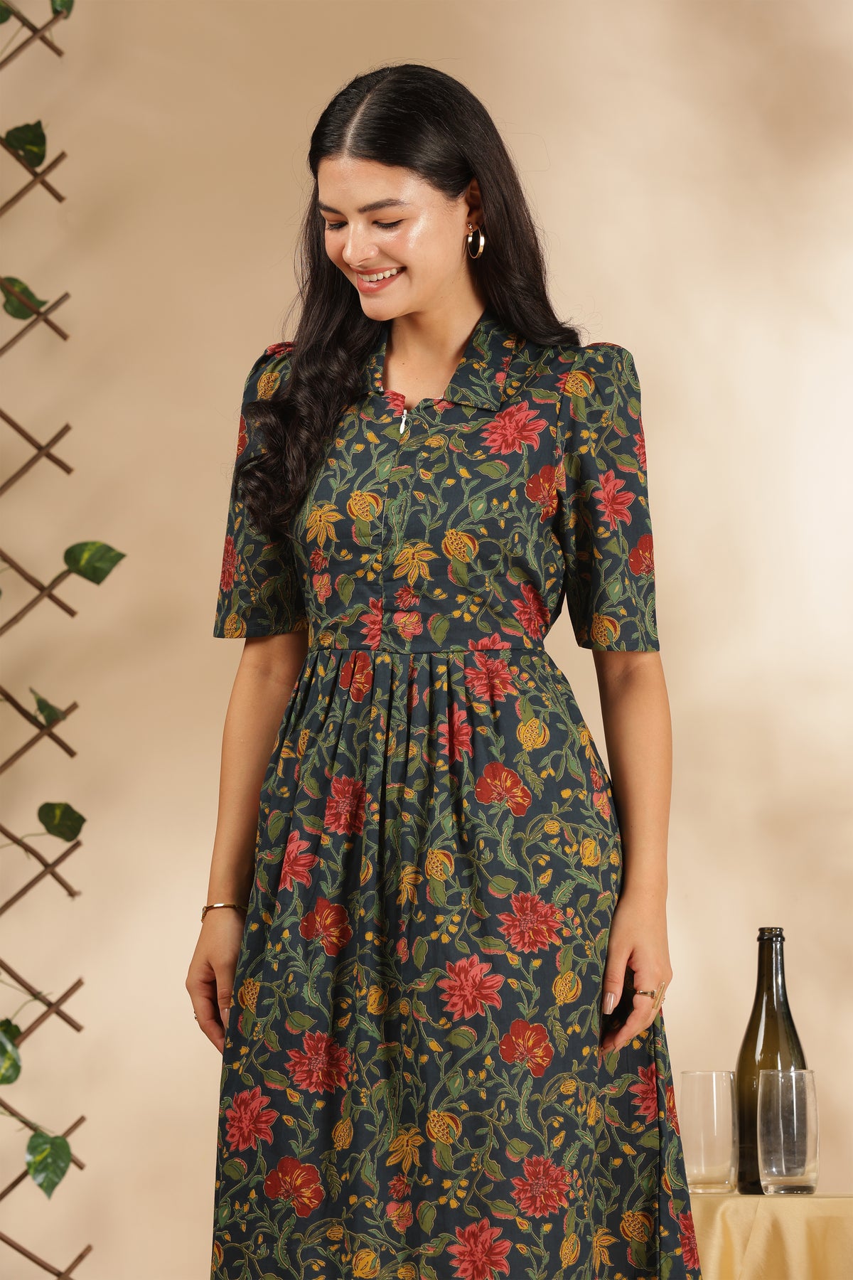 MATERNITY & BEYOND OUTDOORS | 100% COTTON | CENTRE ZIP | ADJUSTABLE KNOT | FERNELLE
