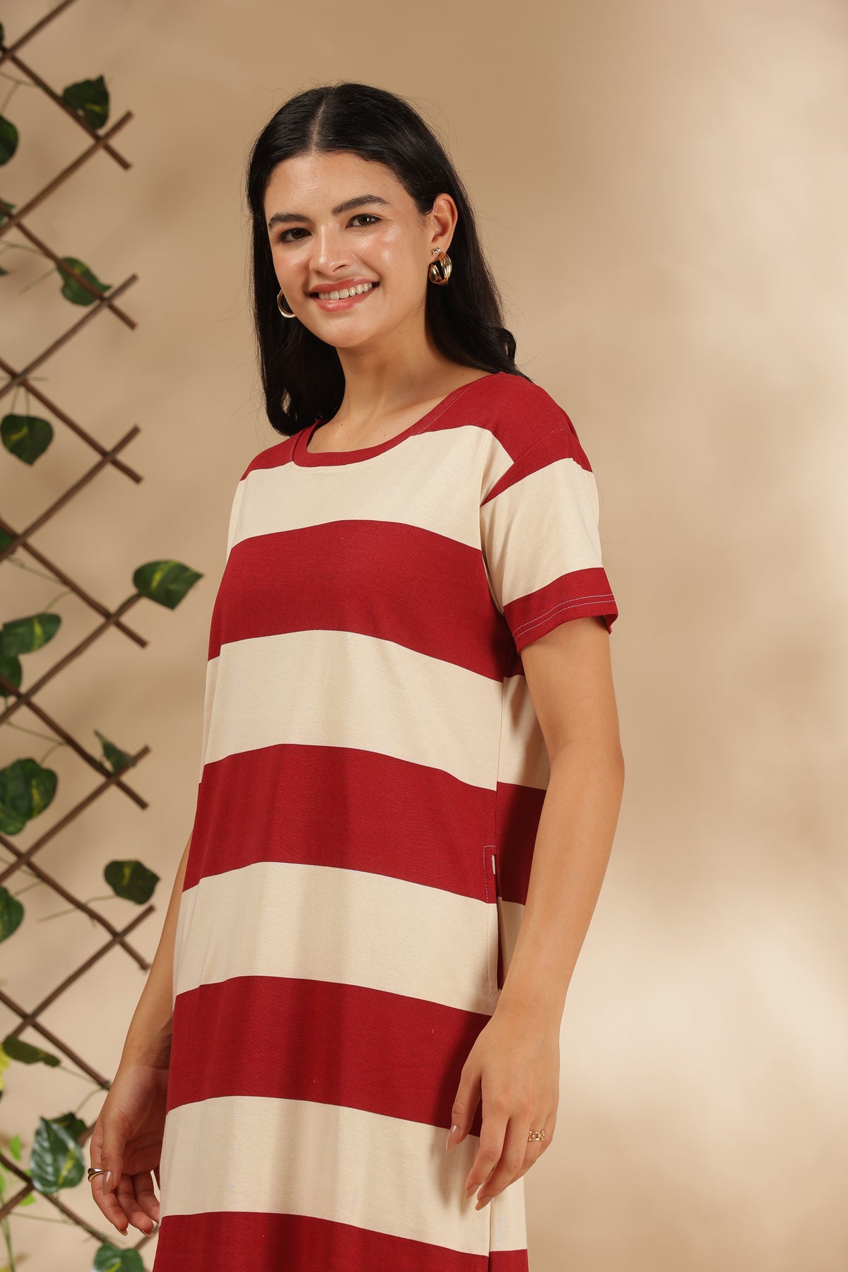 Luxe Long Plus size T-Shirt -Knitted Cotton - Casual Comfort - Scarlet