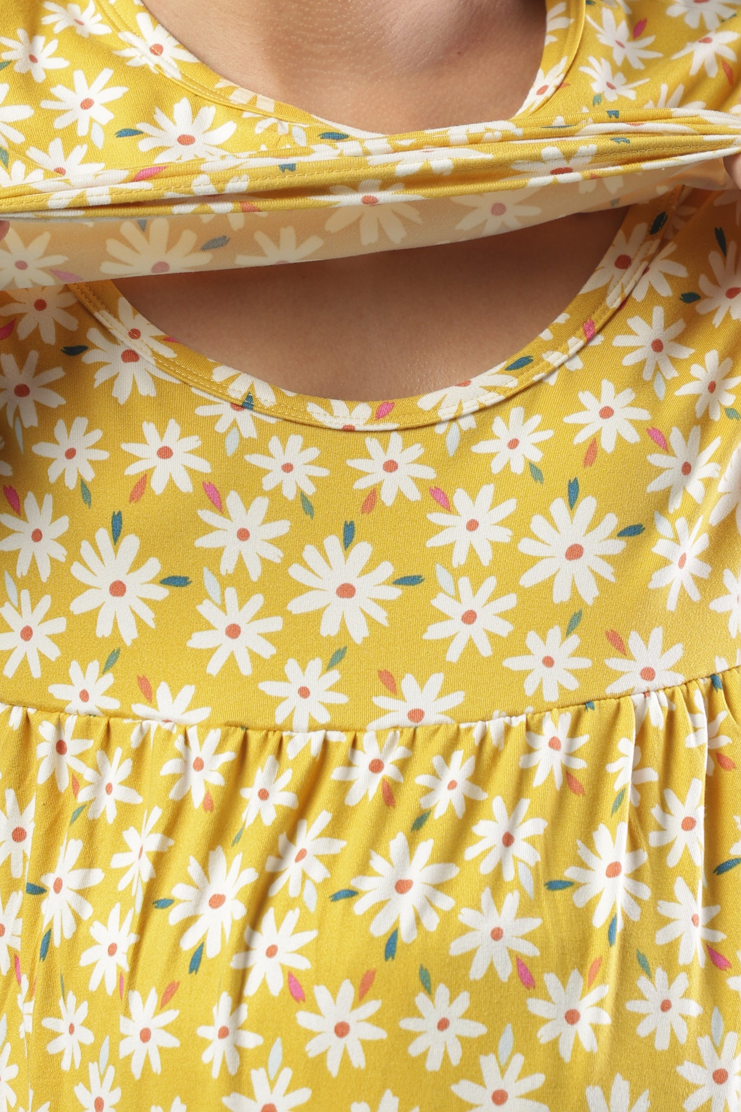 ZIPLESS MATERNITY WEAR | SHORT SLEEVE |SPUN |DAISY DELIGHT