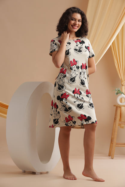 Luxe Long T-Shirt -Casual Comfort - Minnie's Day Out