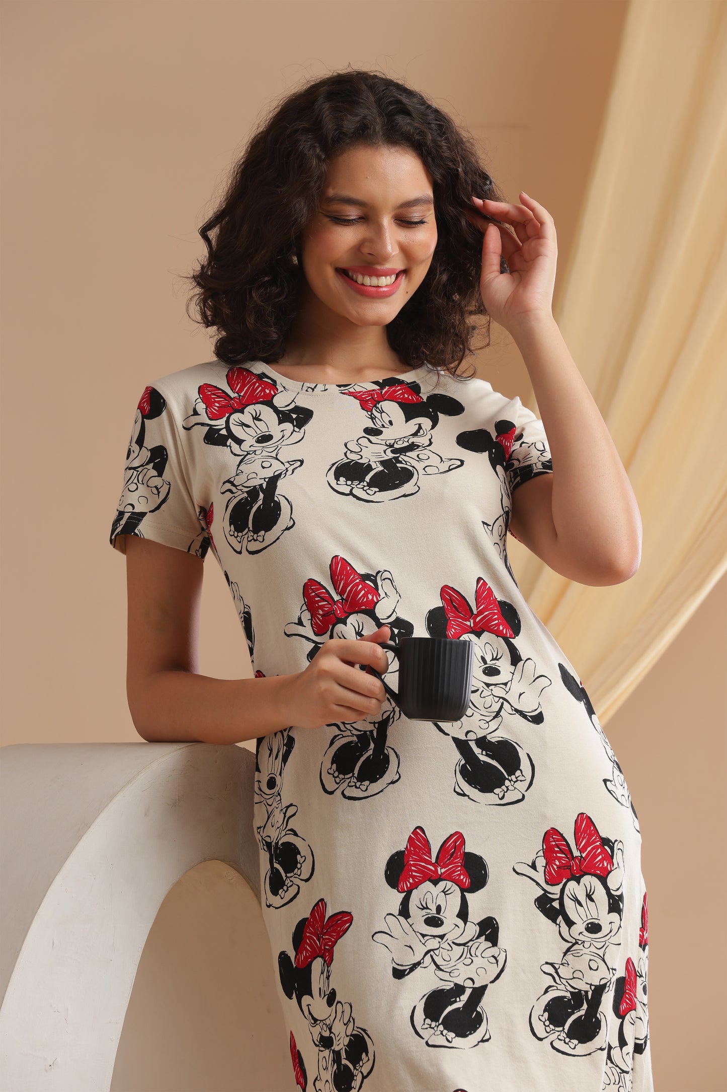 Luxe Long T-Shirt -Casual Comfort - Minnie's Day Out