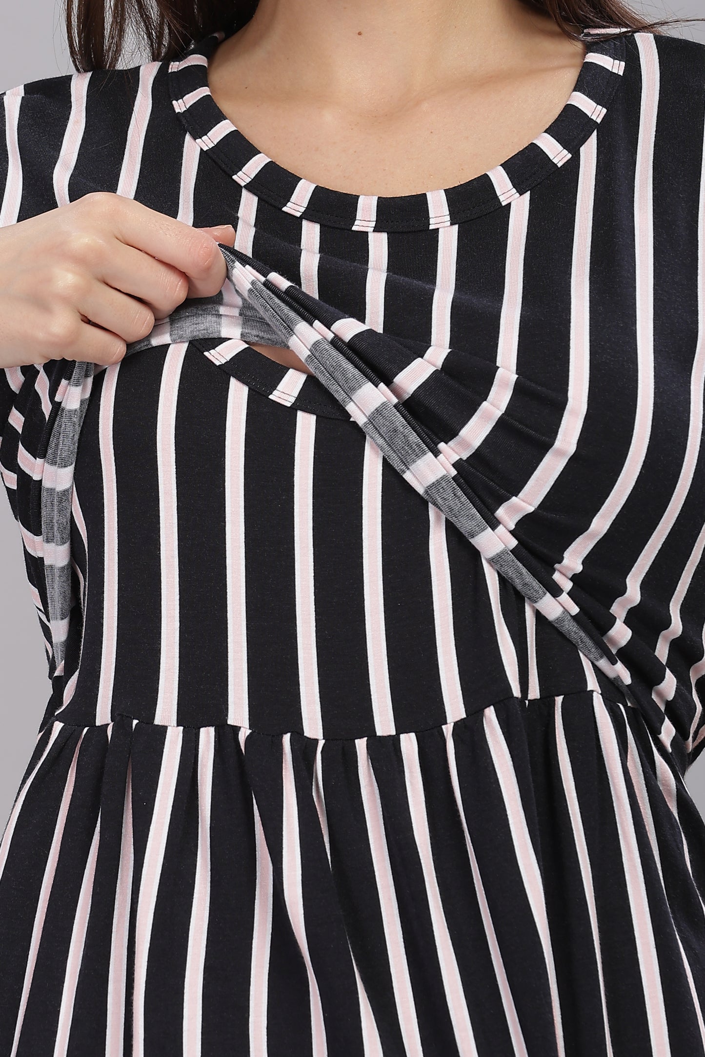 ZIPLESS MATERNITY WEAR SHORTSLEEVE - URBAN STRIPE CHIC