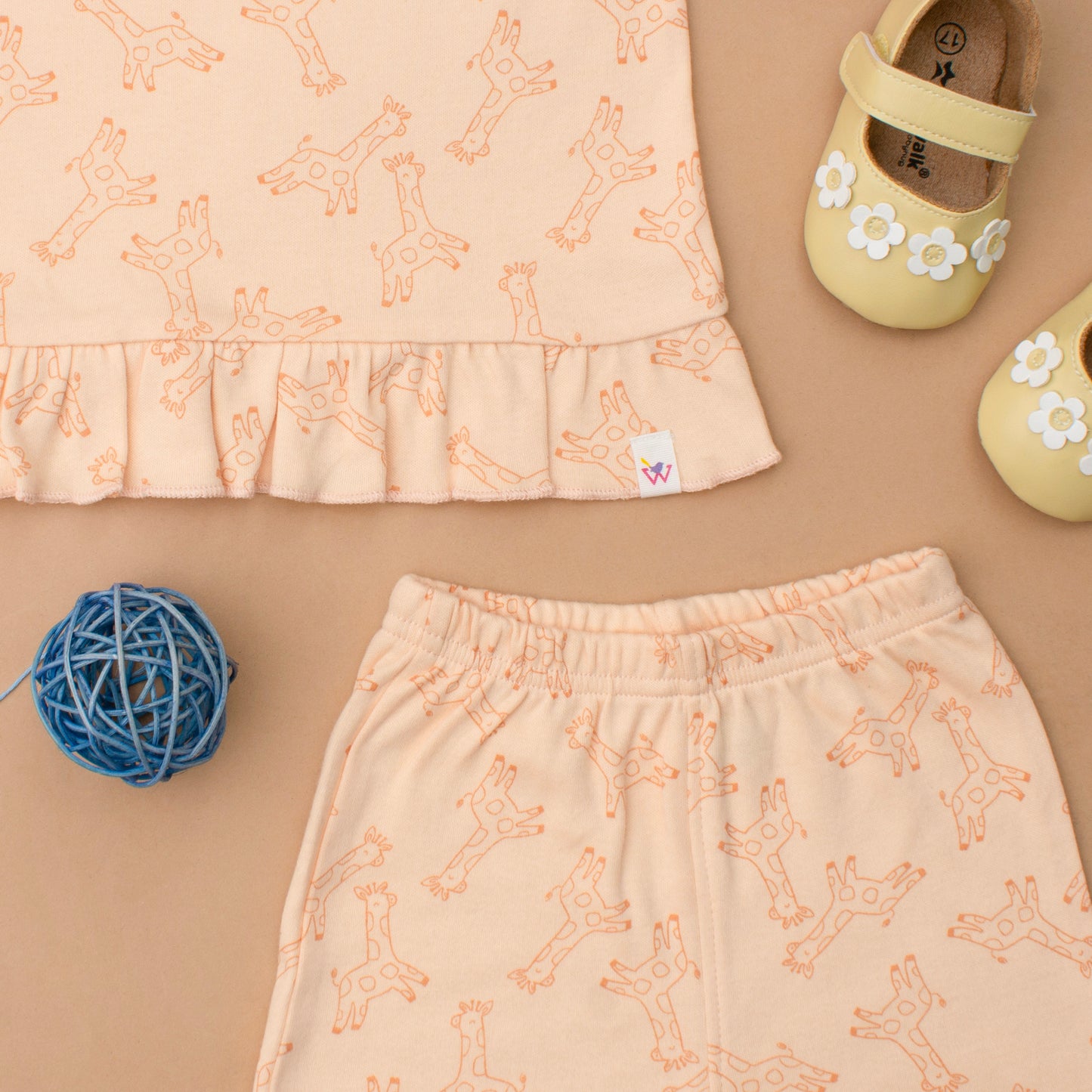 Jabla Frill - Peachy giraffee safari