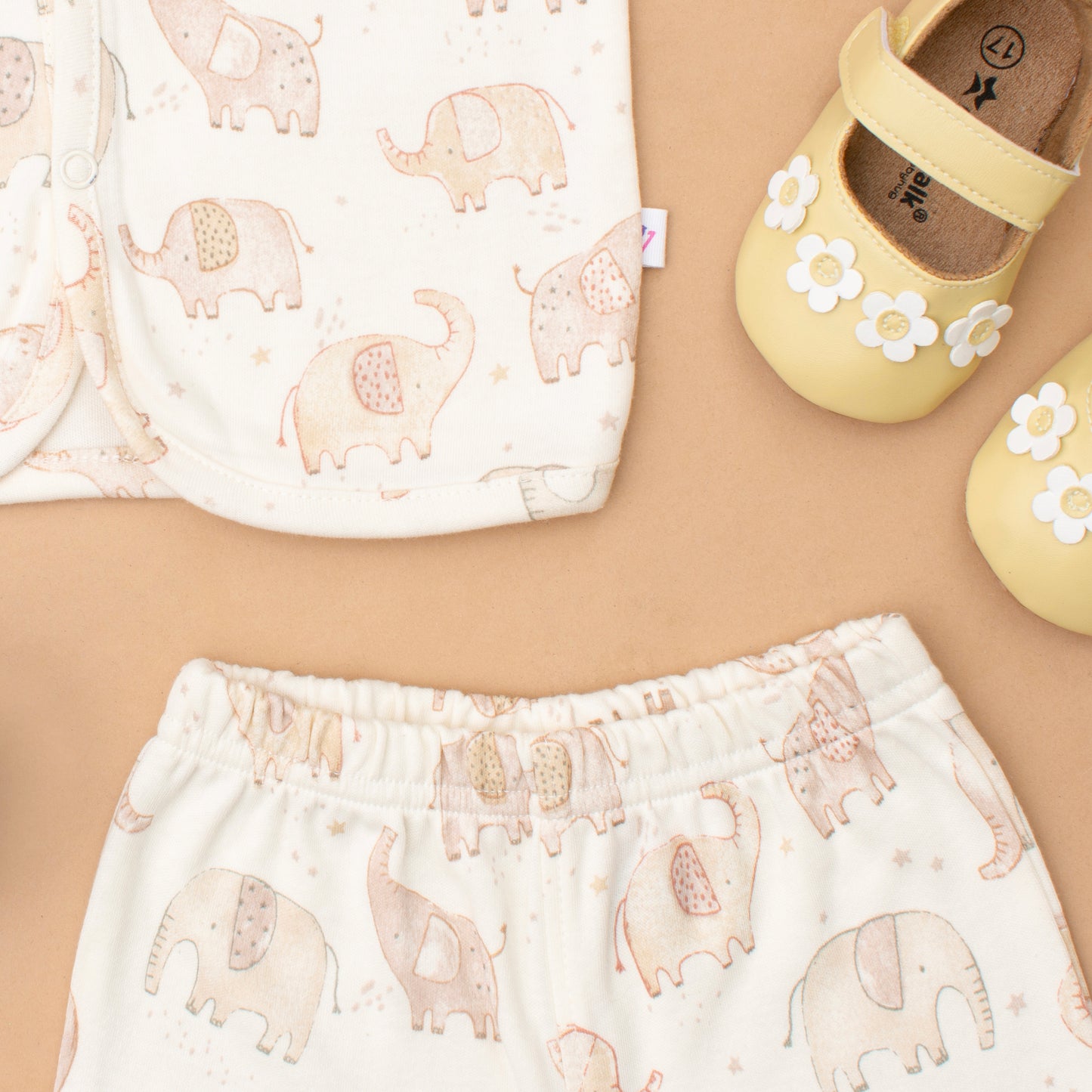 Jabla Set Sleeve - Elephantine Elegance