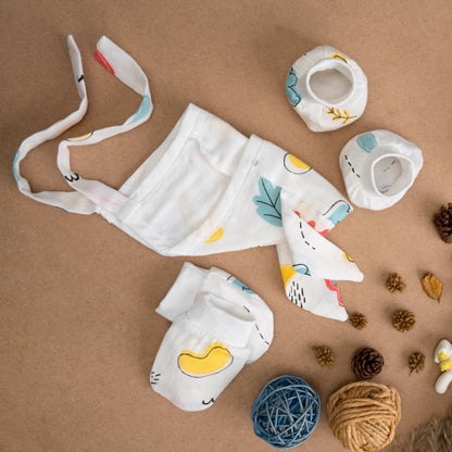 MUSLIN-CAP-MITTEN-BOOTIES-SUNNY SCRIBBLES