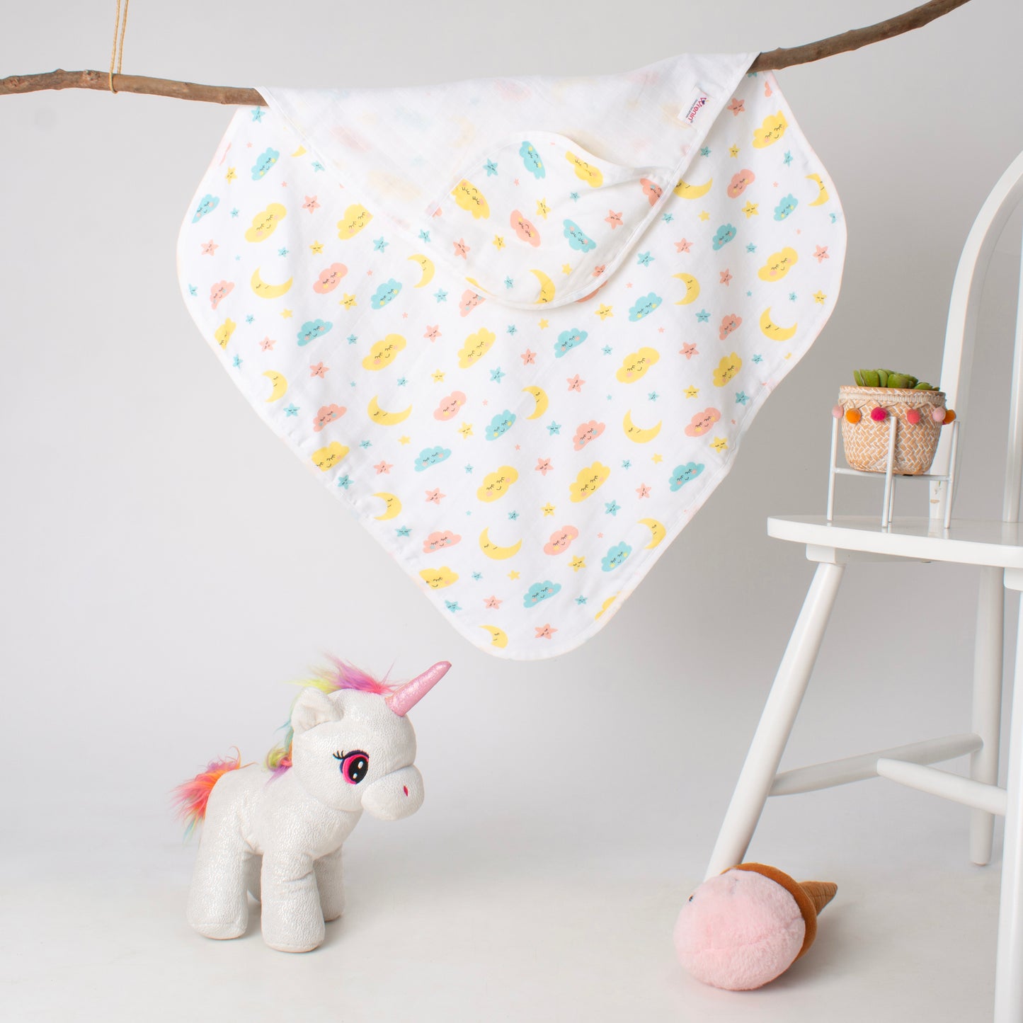 MUSLIN-HOODED-TOWEL-TWINKLE TIDES