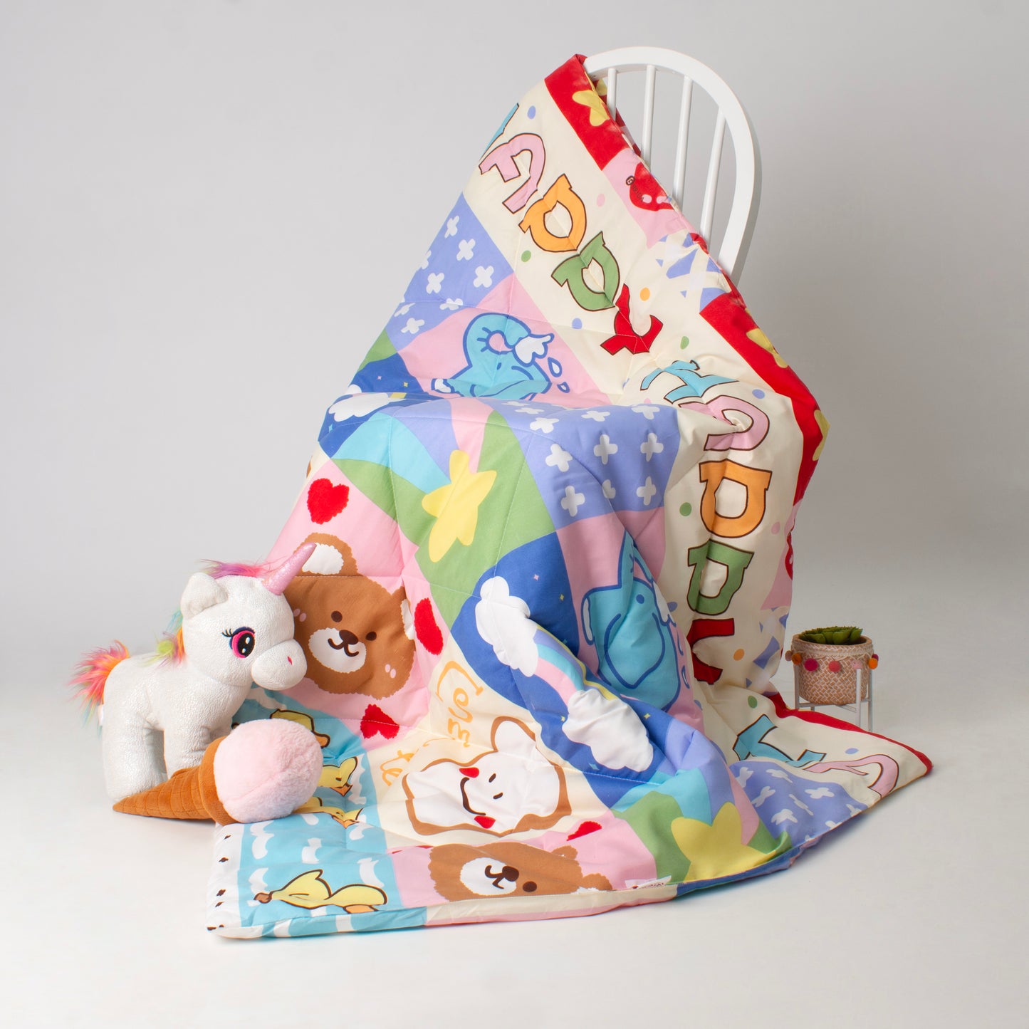 KIDS QUILT - Rainbow Bear Bliss