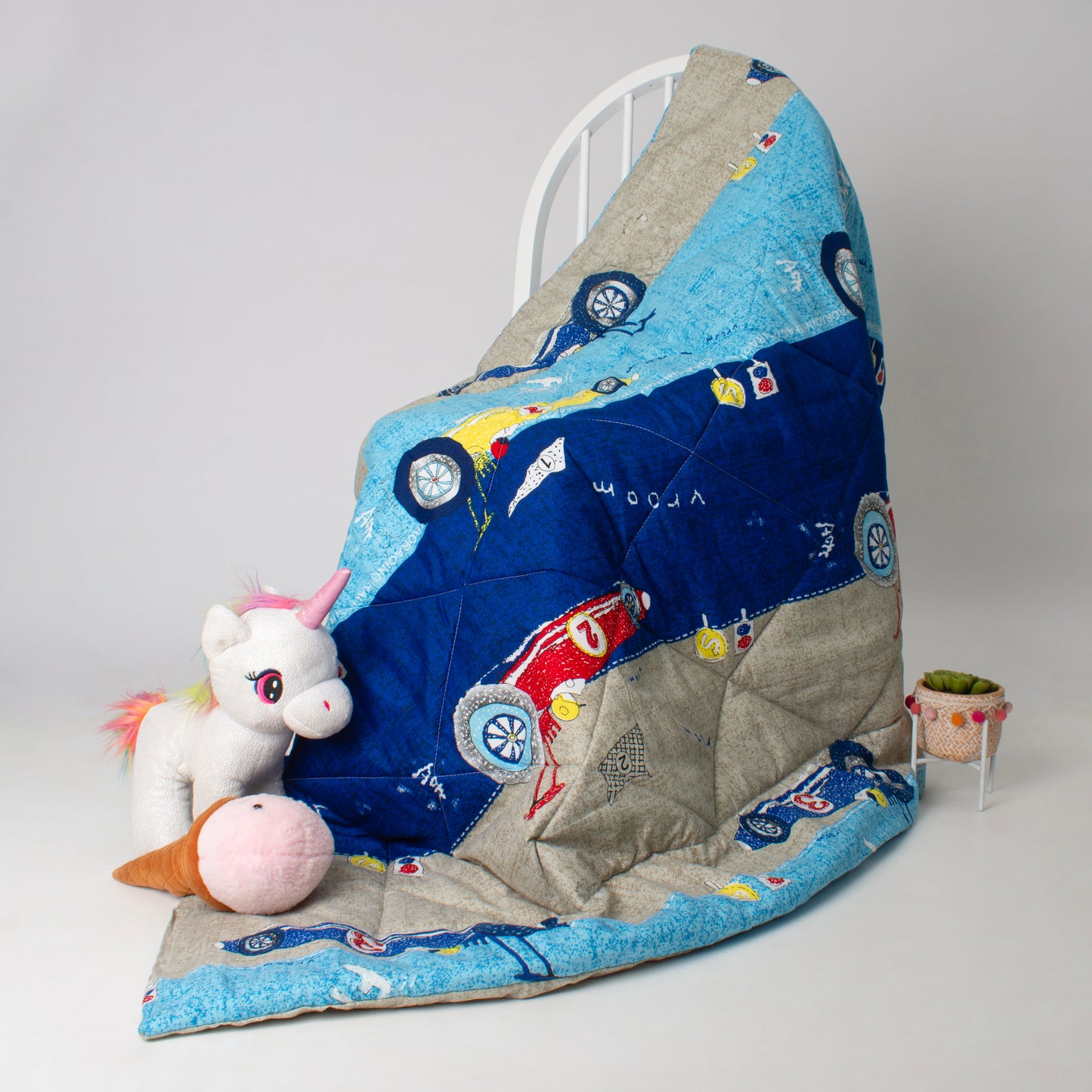 KIDS QUILT -Motor Magic
