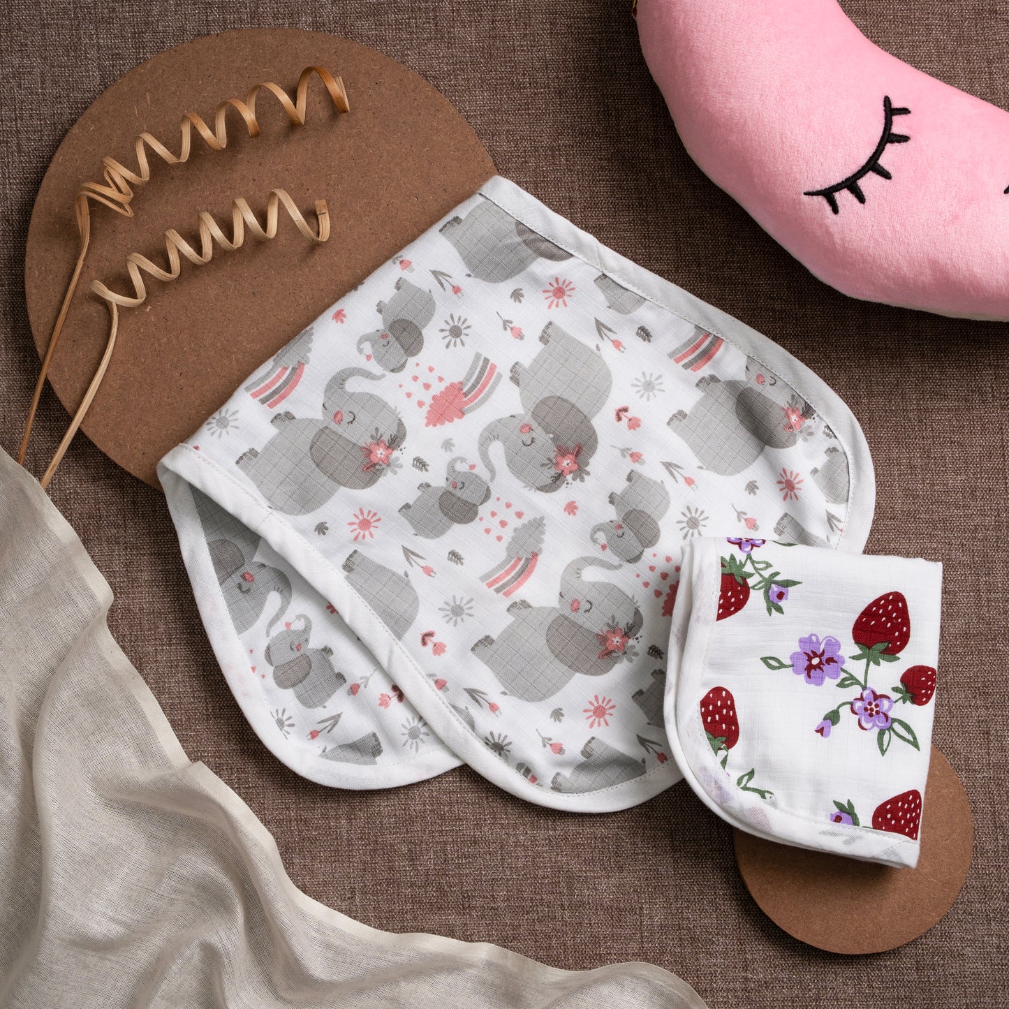 Burp cloth |Muslin | Organic |Wide Wrap | GOTS CERFIFIED| Dreamy Trumpet